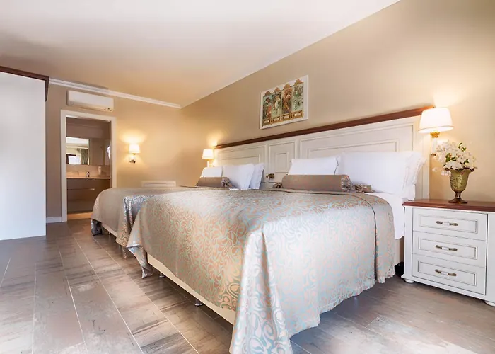 & (adults Only) Hotel 4*