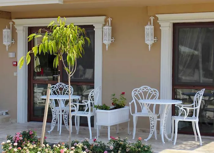 Otel & (adults Only)